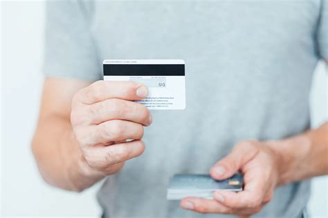 Guide to credit card security codes: What they are, .